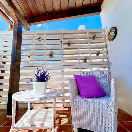 Piccolo Arco Home, Alloggio Incantevole Con Patio Trani