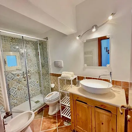 Piccolo Arco Home, Alloggio Incantevole Con Patio